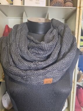 CC Boutique Dark Gray Cable Knit Infinity Scarf